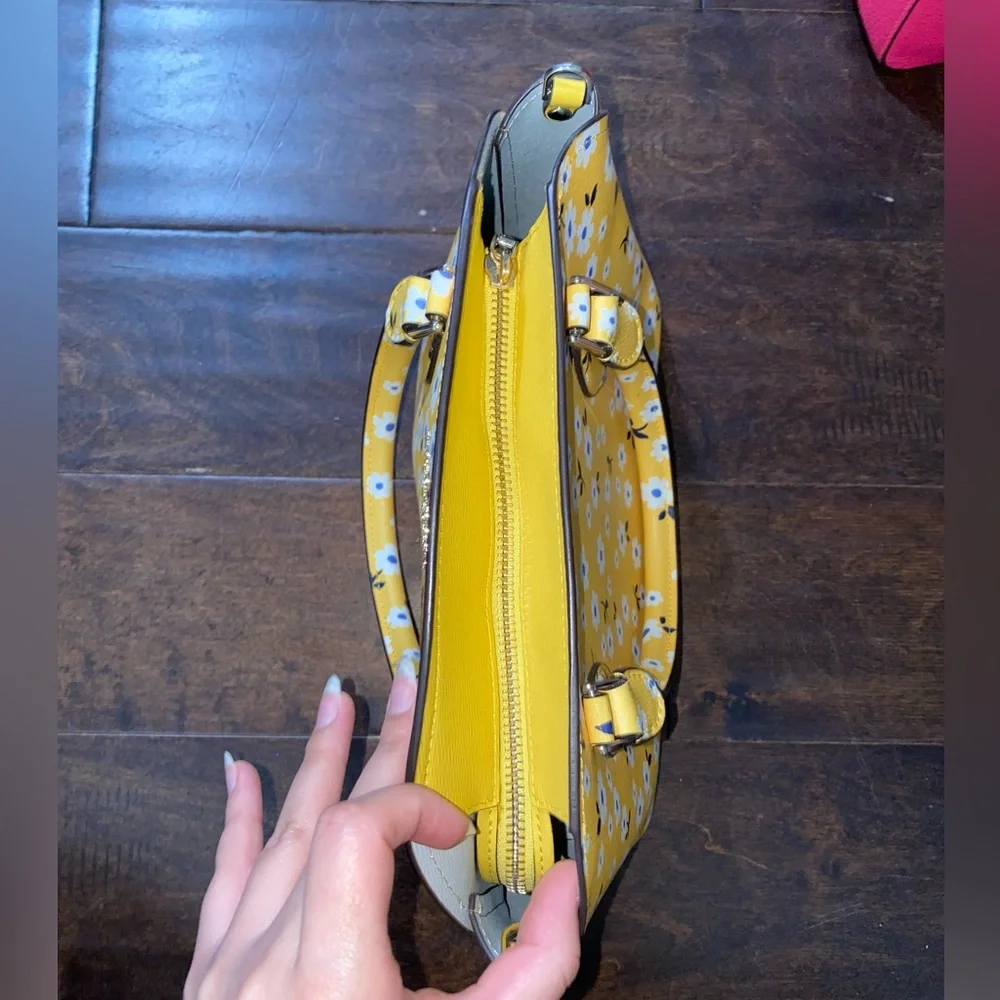 Kate Spade Yellow Daisy Floral Satchel Crossbody Bag - Picture 6 of 12